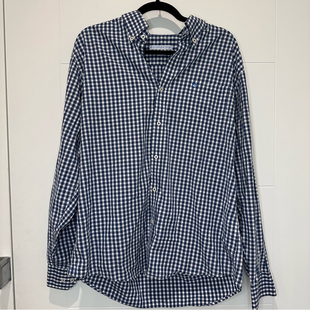 Southern Tide Blue and White Casual Button Down Shirt